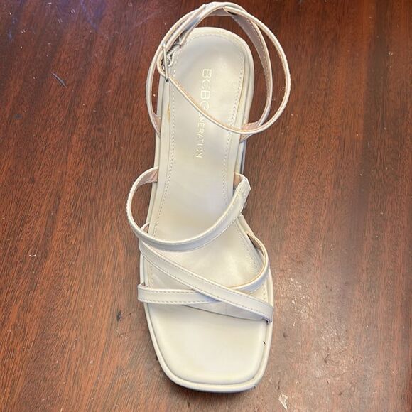 BCBGeneration sand strappy ankle wrap block heel open toed sandals Size 6 NWOT - Picture 4 of 10